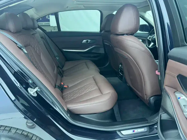 BMW 3 Series — Фото автомобиля 16
