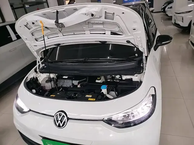 Volkswagen ID.3 — Фото автомобиля 19