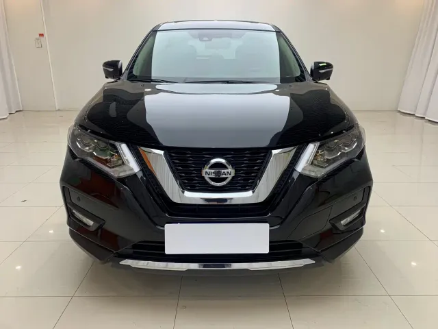 Nissan X-Trail — Фото автомобиля 2