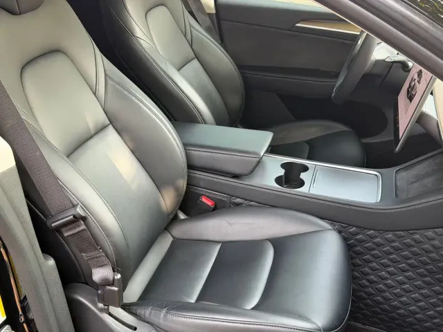 Tesla Model Y — Фото автомобиля 9