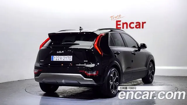 Kia Niro The All New Niro Signature — Фото автомобиля 2