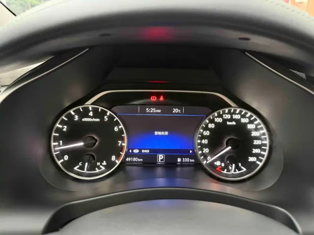 Nissan Murano — Фото автомобиля 10
