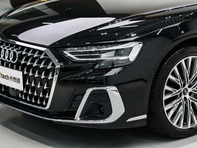 Audi A8 — Фото автомобиля 8