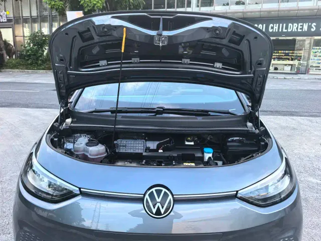 Volkswagen ID.3 — Фото автомобиля 24