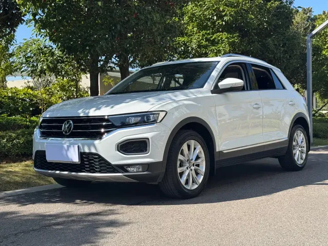 Фотография автомобиля — Volkswagen T-Roc