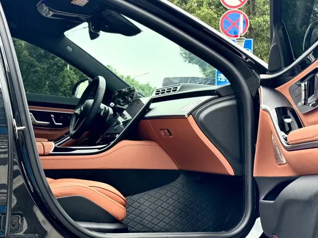 Mercedes-Benz S-Class — Фото автомобиля 11