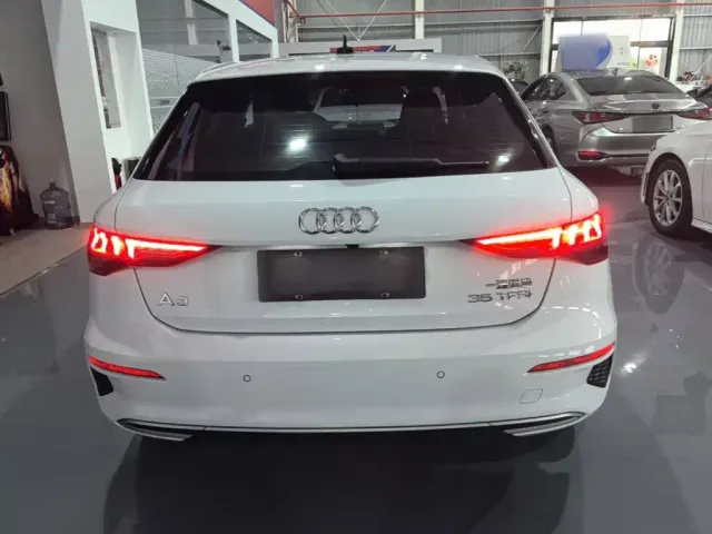 Audi A3 — Фото автомобиля 5