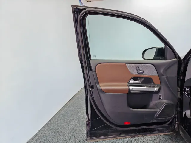Mercedes-Benz GLB-Class — Фото автомобиля 13