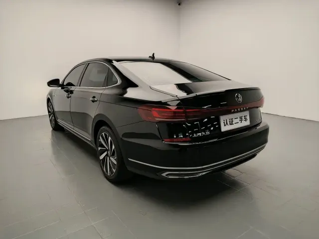 Volkswagen Passat — Фото автомобиля 5