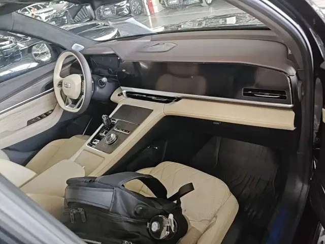 Geely Xingyue L — Фото автомобиля 9