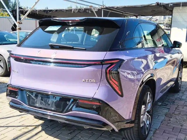 Hongqi Tian Gong 08 — Фото автомобиля 3