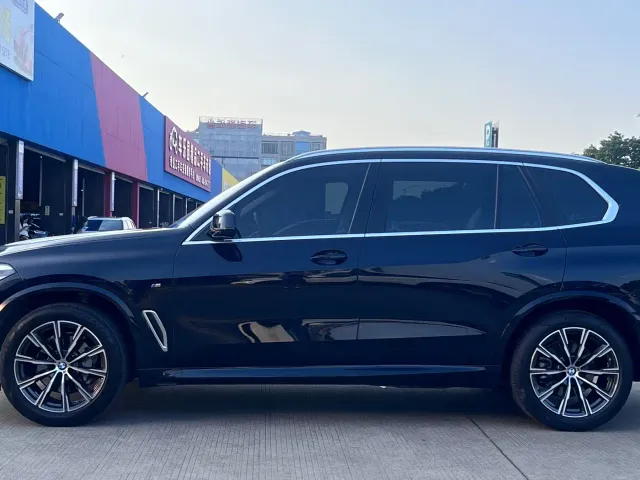 BMW X5 — Фото автомобиля 4