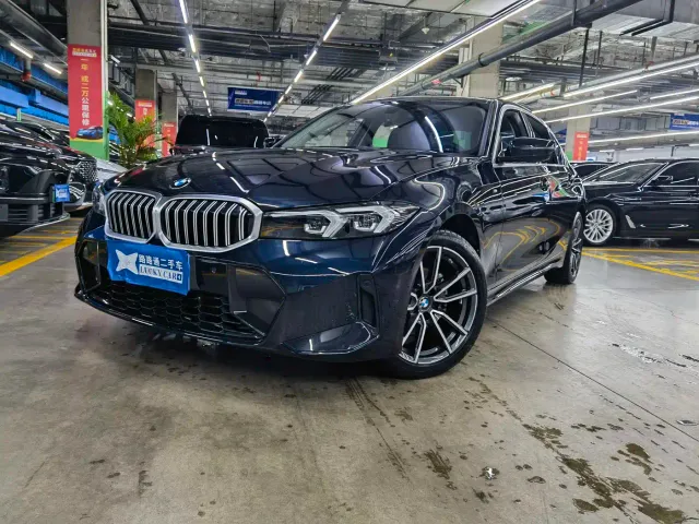 Фотография автомобиля — BMW 3 Series