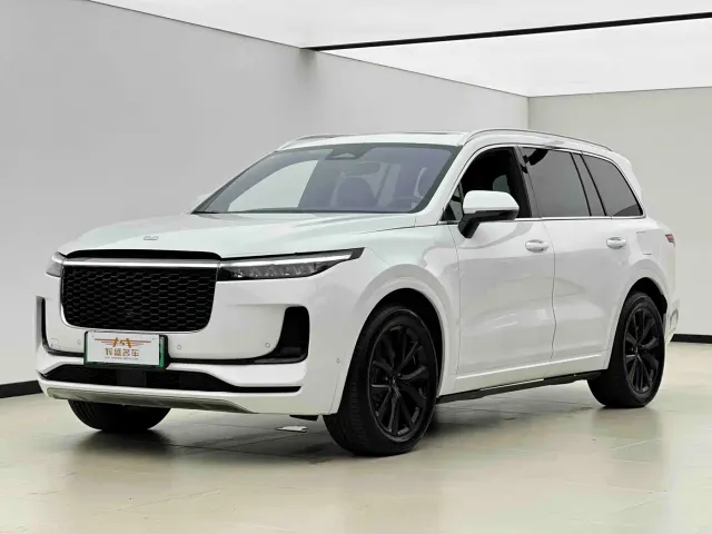 Li Auto ONE — Фото автомобиля 30