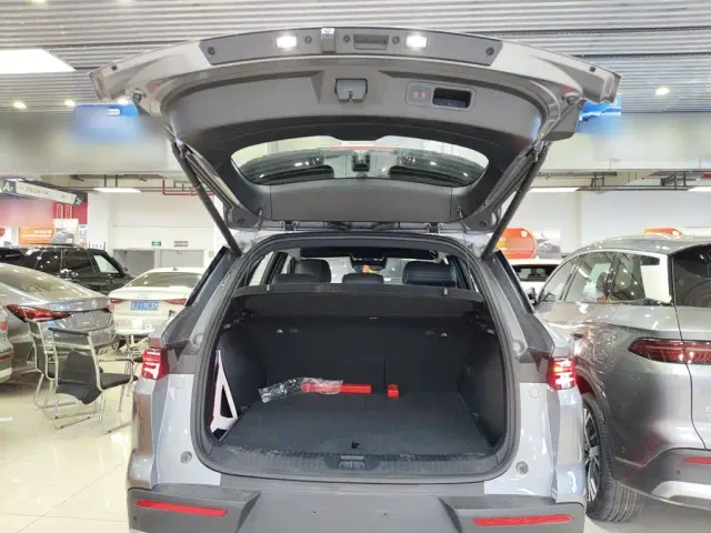 BYD Song Pro — Фото автомобиля 14
