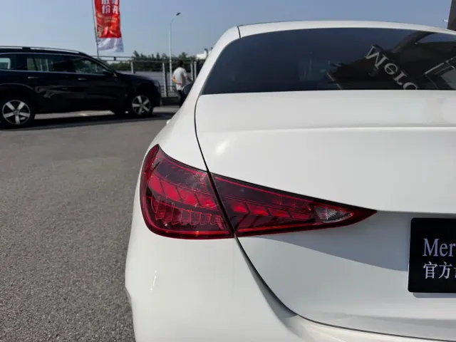 Mercedes-Benz C-Class — Фото автомобиля 20