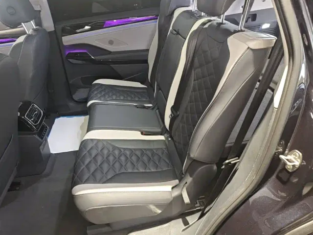 Volkswagen ID.6 Crozz — Фото автомобиля 16