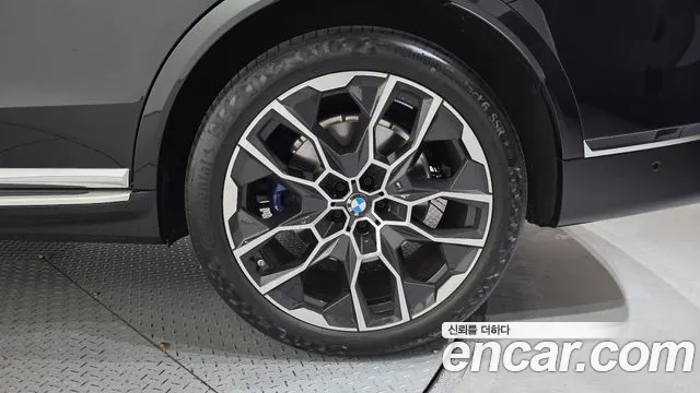 BMW X7 — Фото автомобиля 21