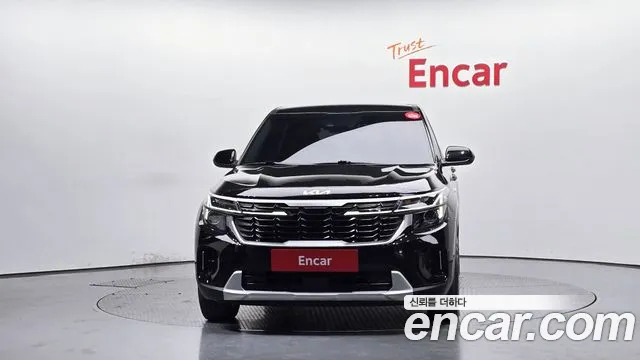 Kia Seltos Новый Seltos Бензин 1.6 турбо 2WD — Фото автомобиля 3