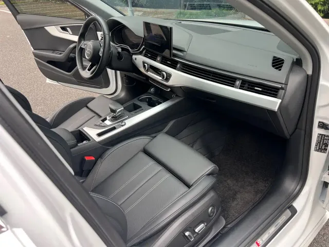 Audi A4L — Фото автомобиля 11
