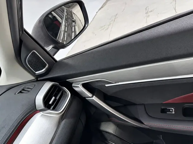 Geely Binyue — Фото автомобиля 15