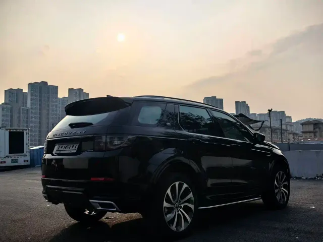 Land Rover Discovery Sport — Фото автомобиля 12