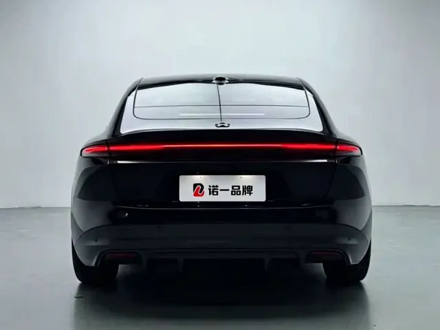 Nio ET5 — Фото автомобиля 5