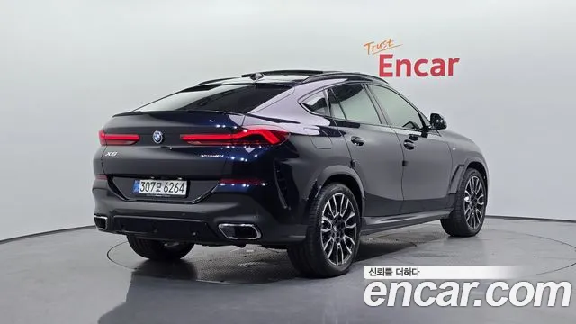 BMW X6 xDrive40i M Sport — Фото автомобиля 2