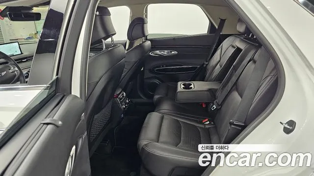 Genesis GV70 — Фото автомобиля 18