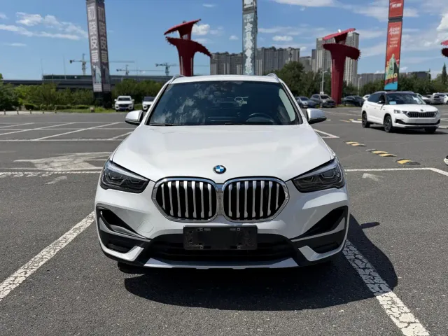 BMW X1 — Фото автомобиля 2