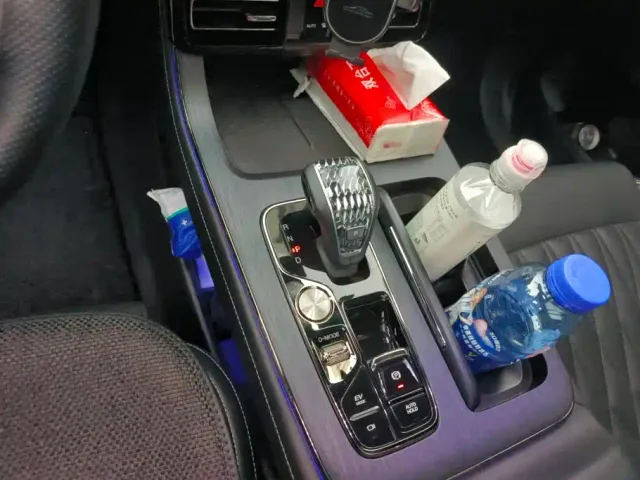 GAC Trumpchi GS8 — Фото автомобиля 16