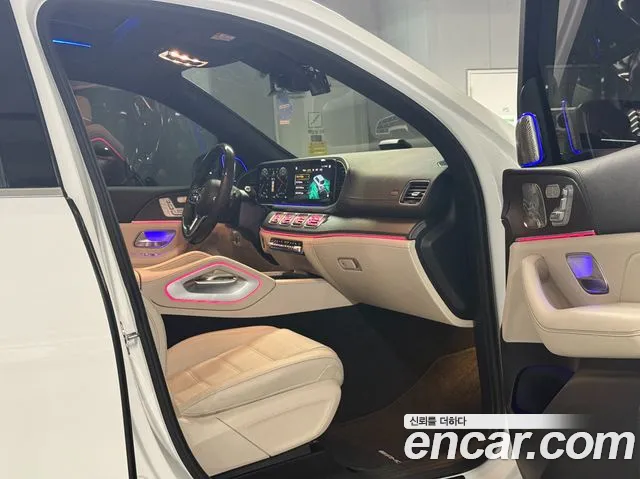 Mercedes-Benz GLS-Class — Фото автомобиля 14