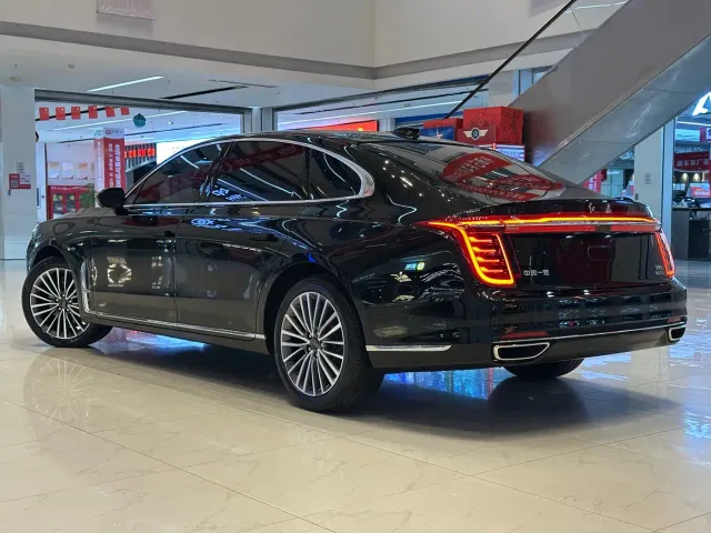 Hongqi H9 — Фото автомобиля 6