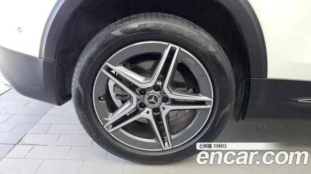 Mercedes-Benz GLB-Class — Фото автомобиля 5