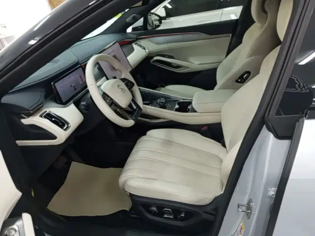 BYD Song L EV — Фото автомобиля 14