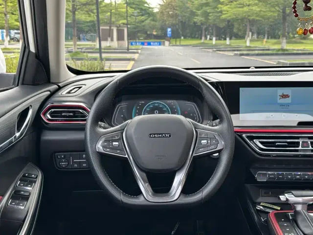 Changan Oushang X5 — Фото автомобиля 7