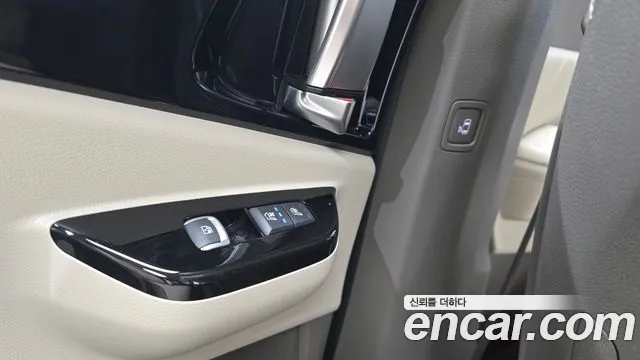 Kia Carnival — Фото автомобиля 24