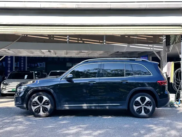 Mercedes-Benz GLB-Class — Фото автомобиля 3