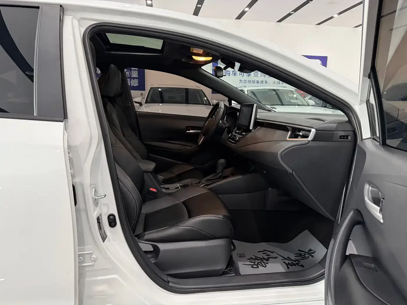 Toyota Levin 2022 185T CVT Luxury Edition — Фото автомобиля 12