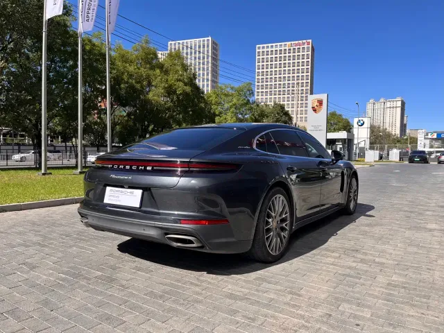 Porsche Panamera — Фото автомобиля 5