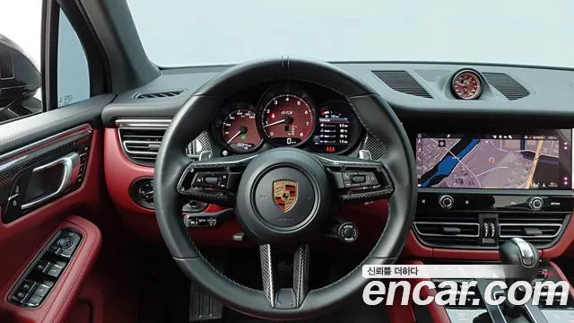 Porsche Macan — Фото автомобиля 11