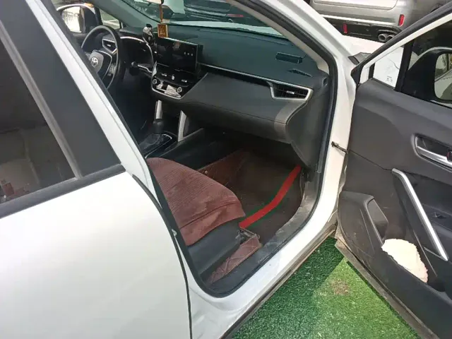 Toyota Frontlander 2023 2.0L CVT Luxury Edition — Фото автомобиля 19