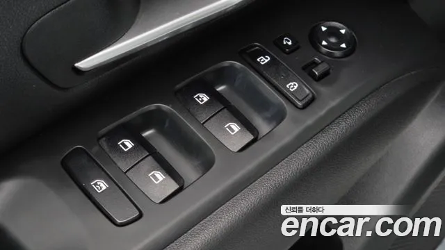 Hyundai Tucson Tucson (NX4) Дизель 2.0 2WD — Фото автомобиля 27
