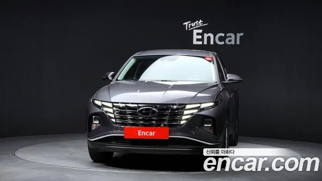 Hyundai Tucson Tucson (NX4) Дизель 2.0 2WD — Фото автомобиля 3