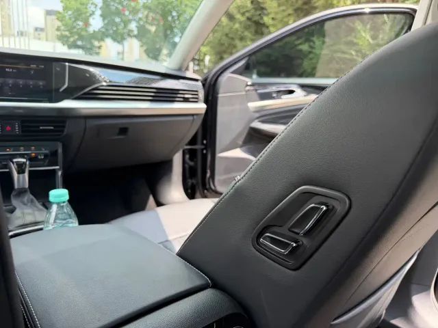 Volkswagen Passat — Фото автомобиля 17