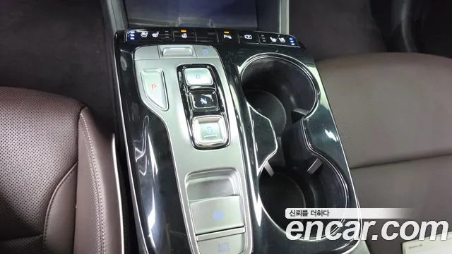 Hyundai Tucson NX4 — Фото автомобиля 12