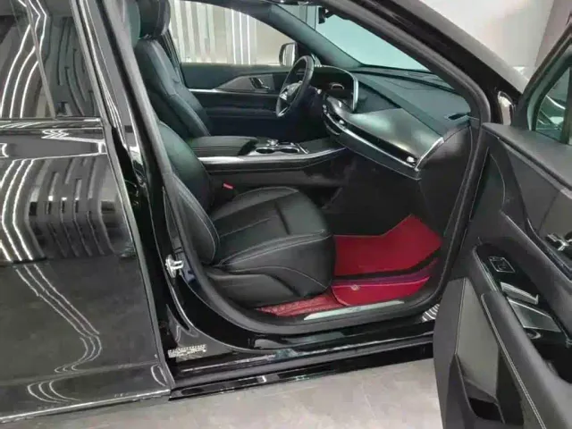 Cadillac XT5 — Фото автомобиля 15