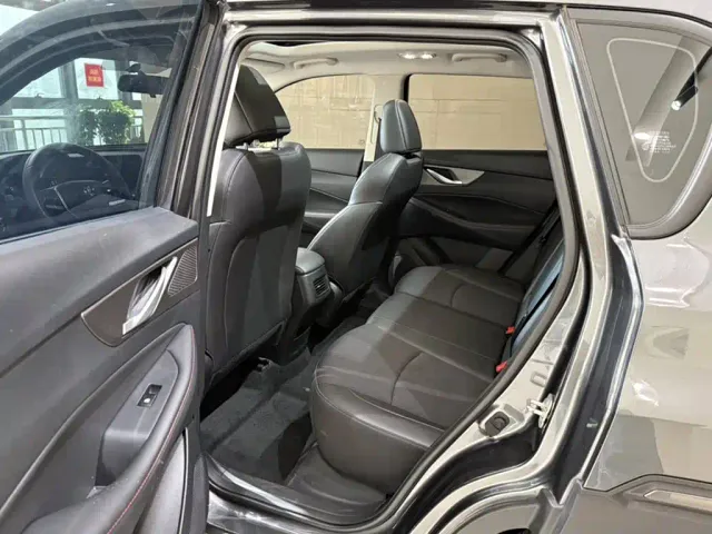 Changan CS35 Plus — Фото автомобиля 18