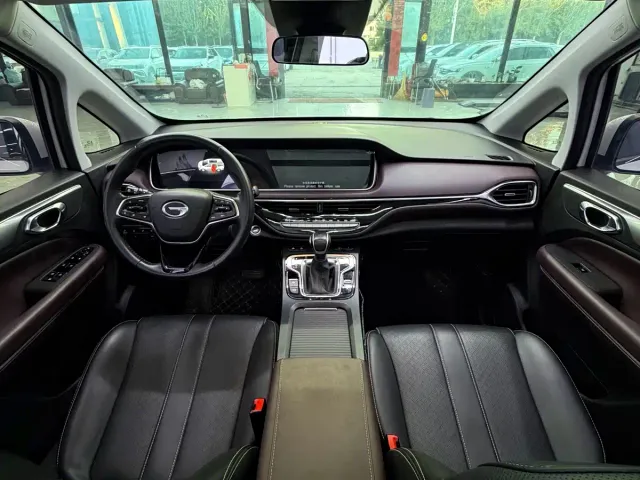 GAC Trumpchi M6 — Фото автомобиля 17