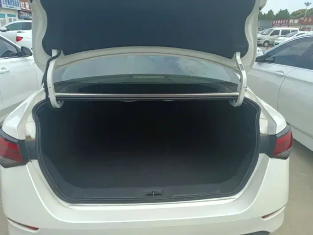Nissan Sylphy — Фото автомобиля 14